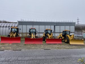 除雪車4台、整列